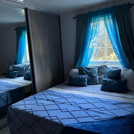 别墅 Hele Huset Til Disponerig I 哈尔登